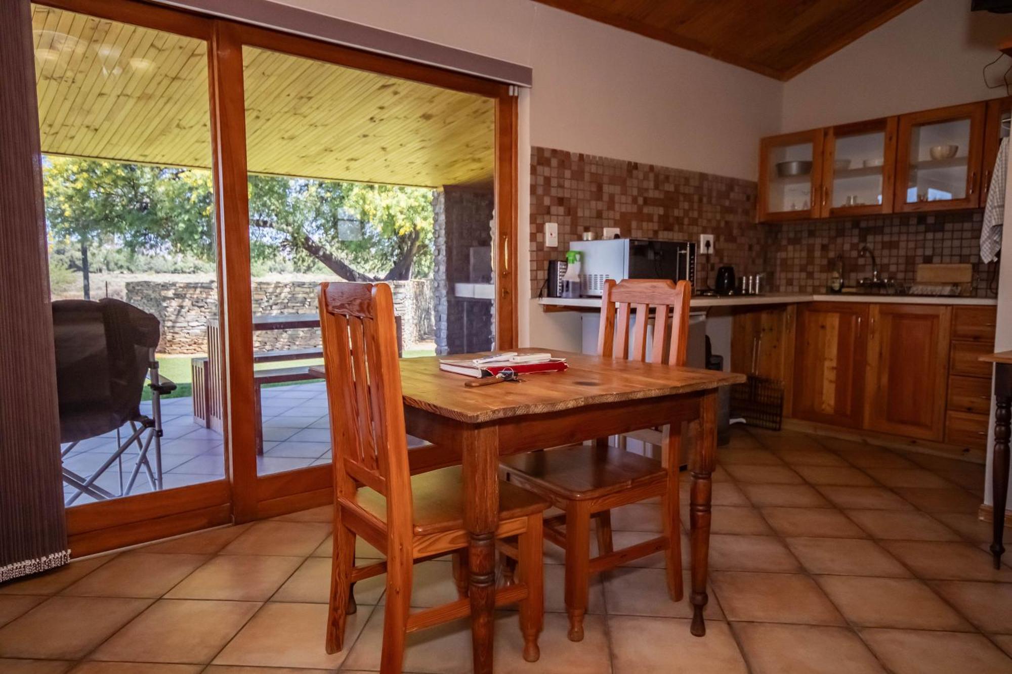 Tarantula Guest House Calvinia Esterno foto